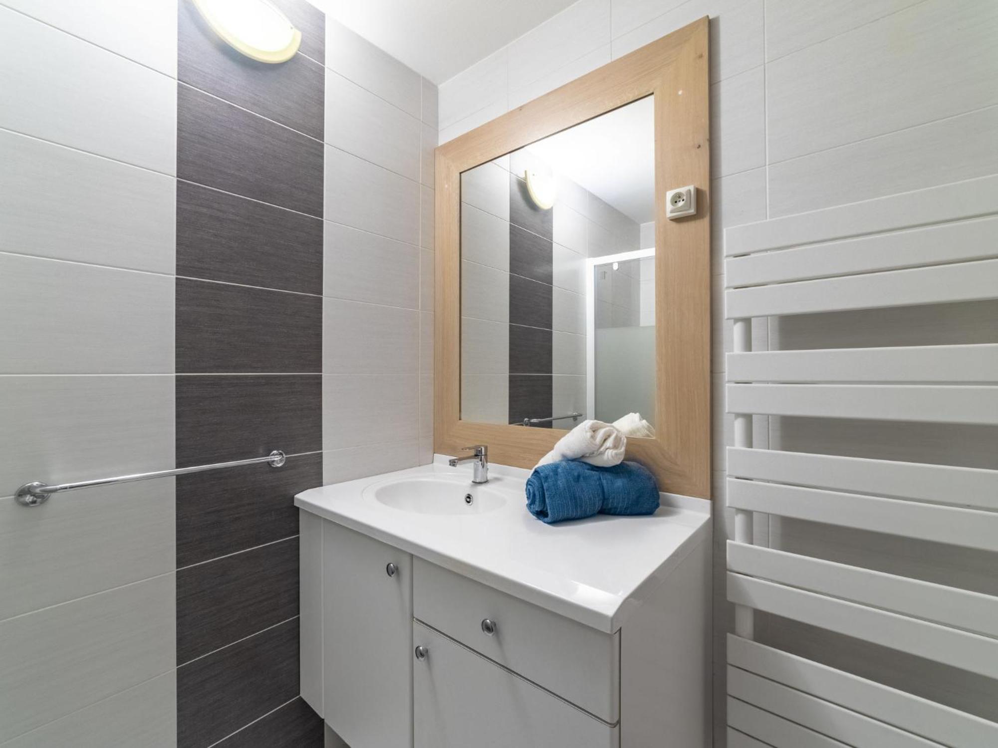 Apartment Les Roses Lauriers By Interhome Le Lavandou Exterior photo